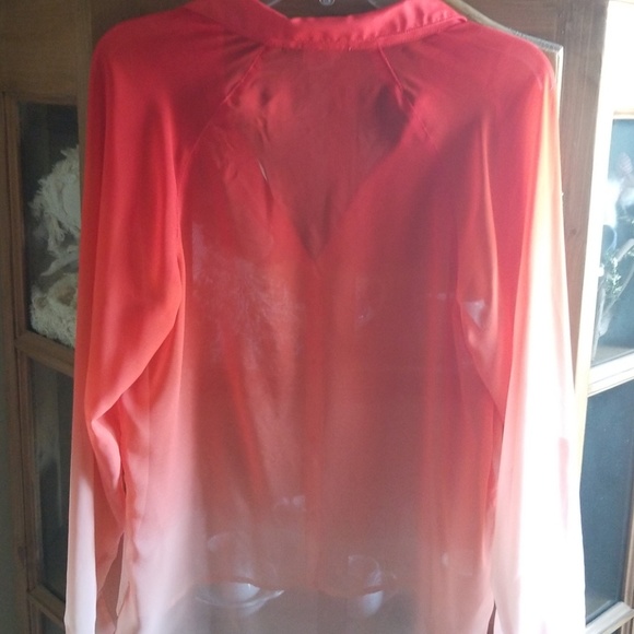 Blouse - Picture 2 of 2